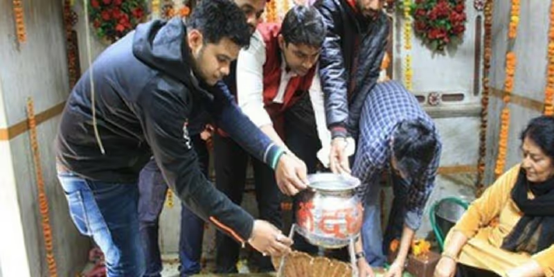 Saving 100 Litres of Milk During Mahashivratri